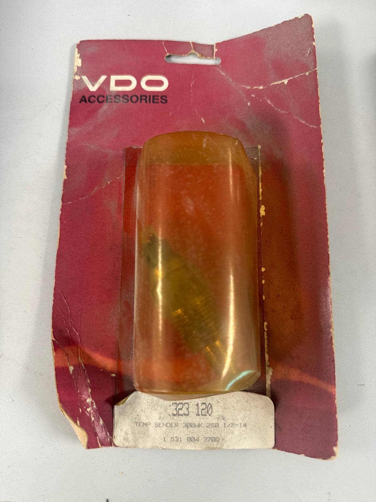 VDO 323-120 electrical fluid temperature sending unit with an integrated high-temperature warning contact switch