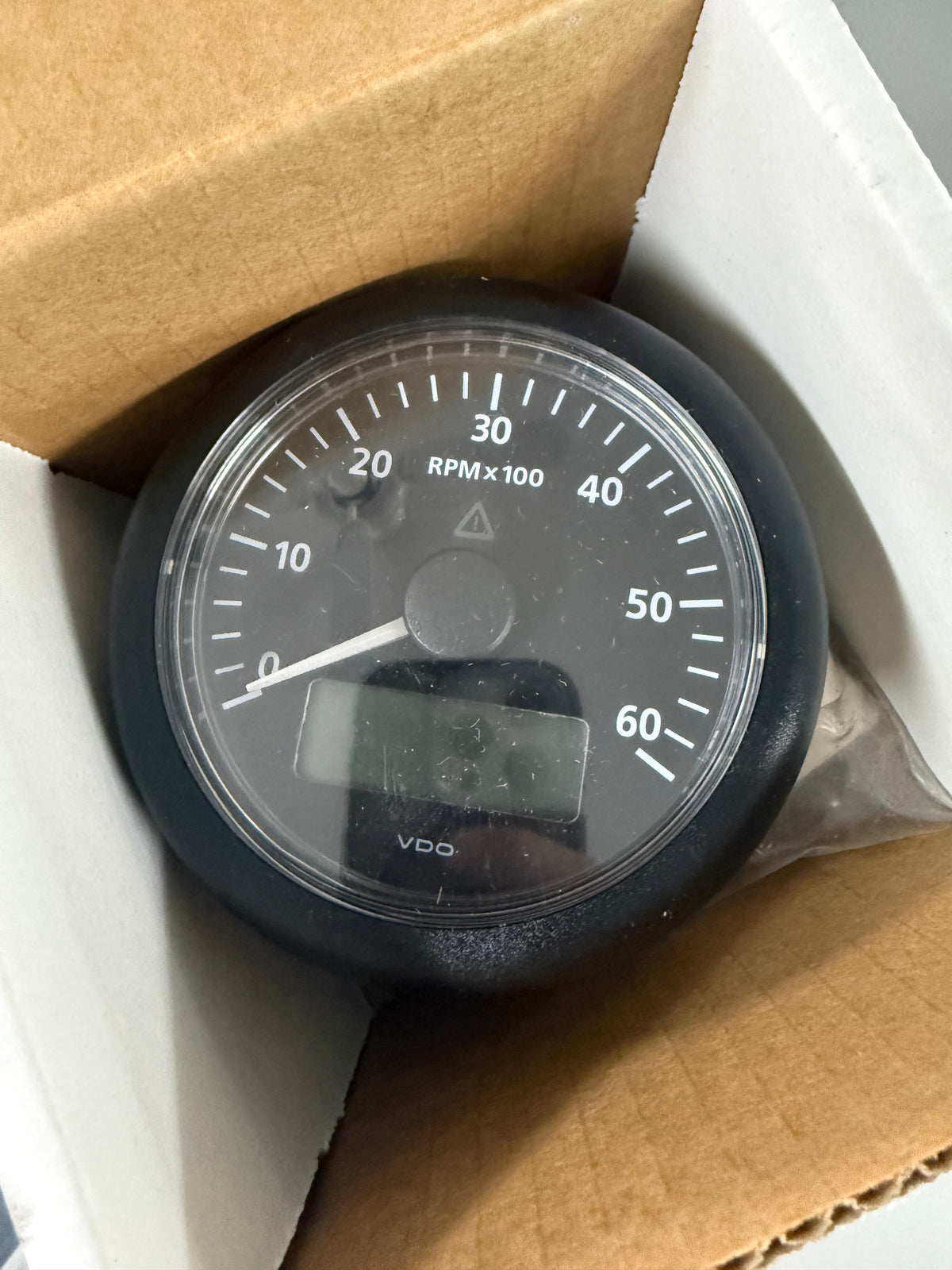 Veratron VDO ViewLine Tachometer A2C59512393