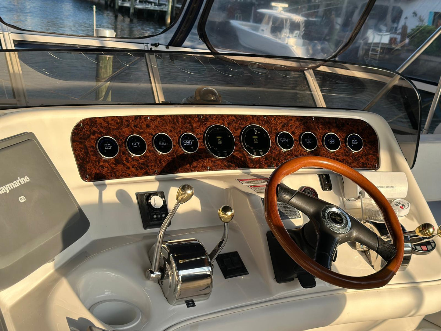 Veratron Multifunction Digital Display with GPS VMH35D-GPS - B00171101