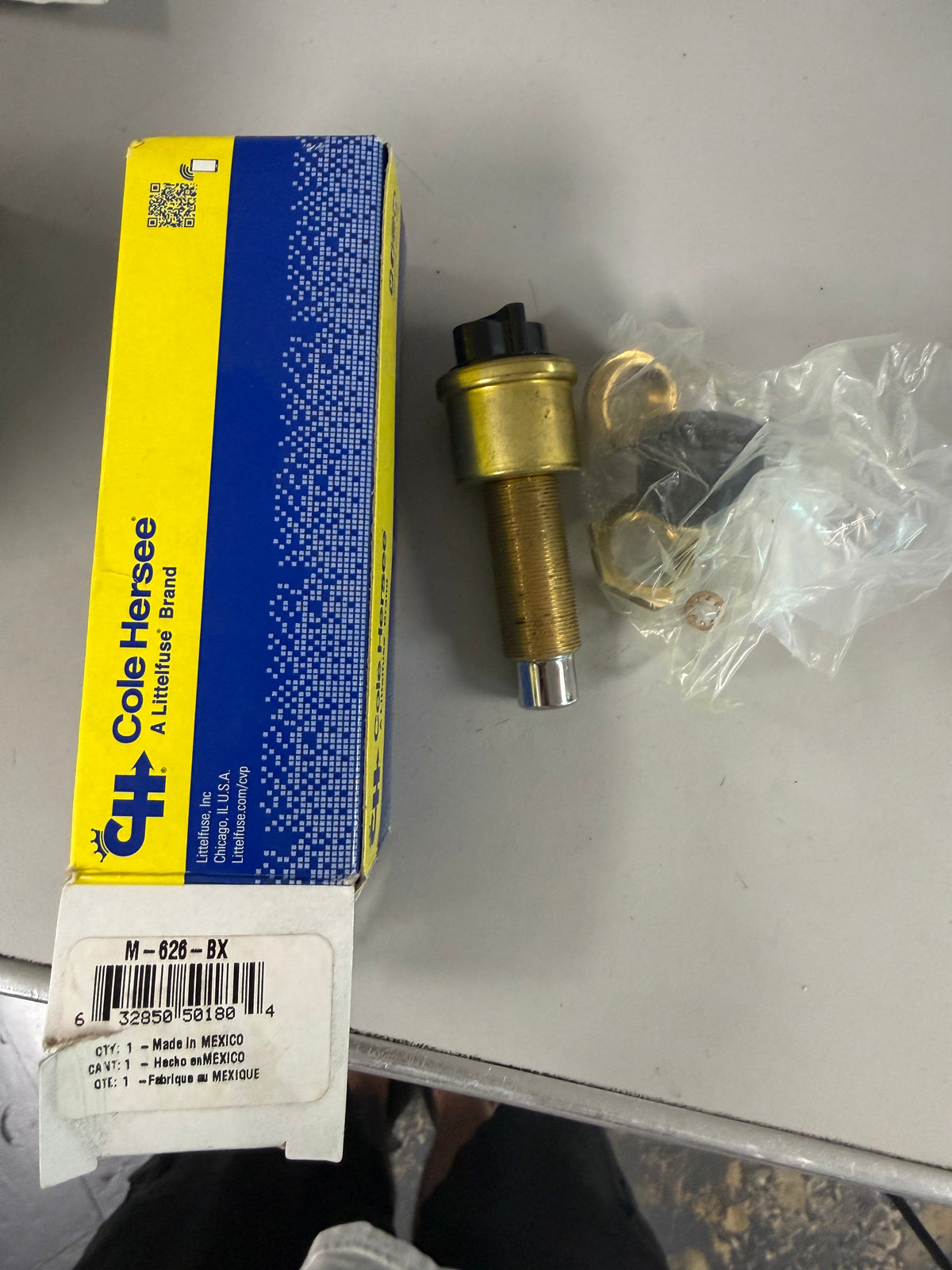 Cole Hersee M-626-BX Push-Button Switch