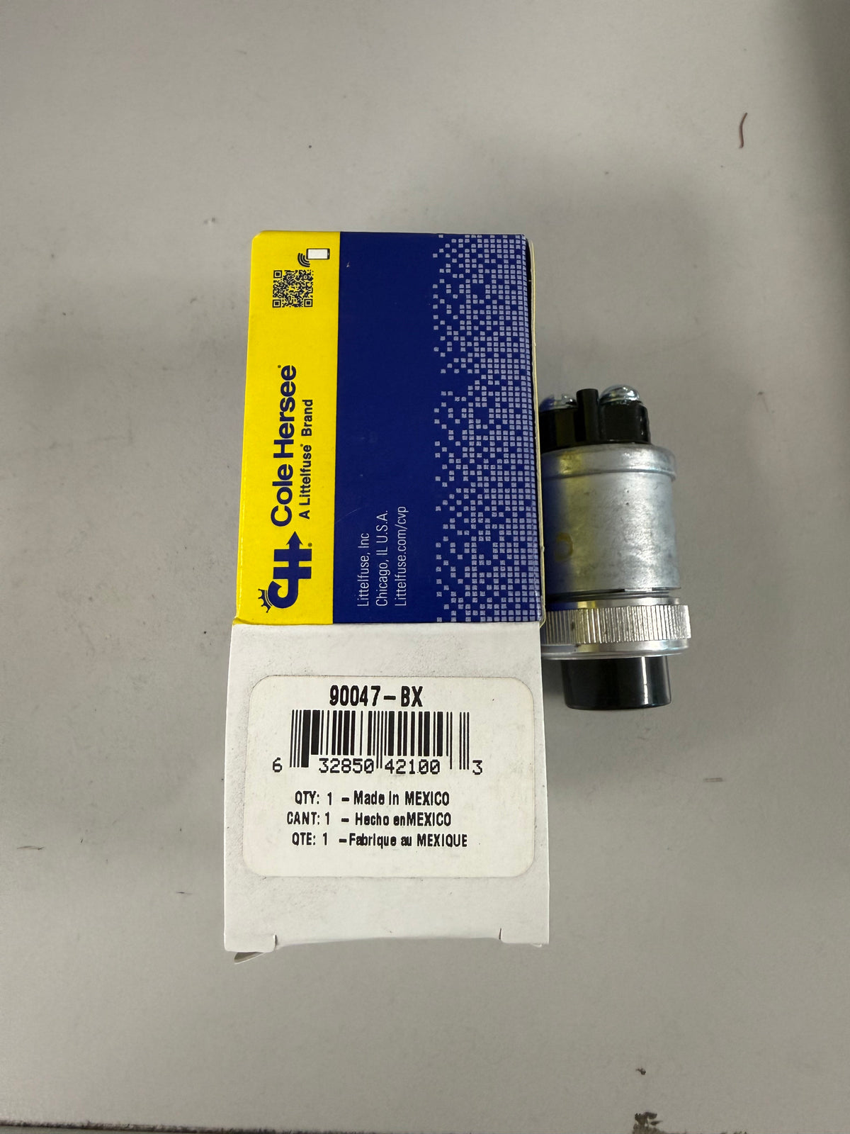 Cole Hersee 90047-BX heavy-duty Weather-Resistant Momentary Push-Button Switch