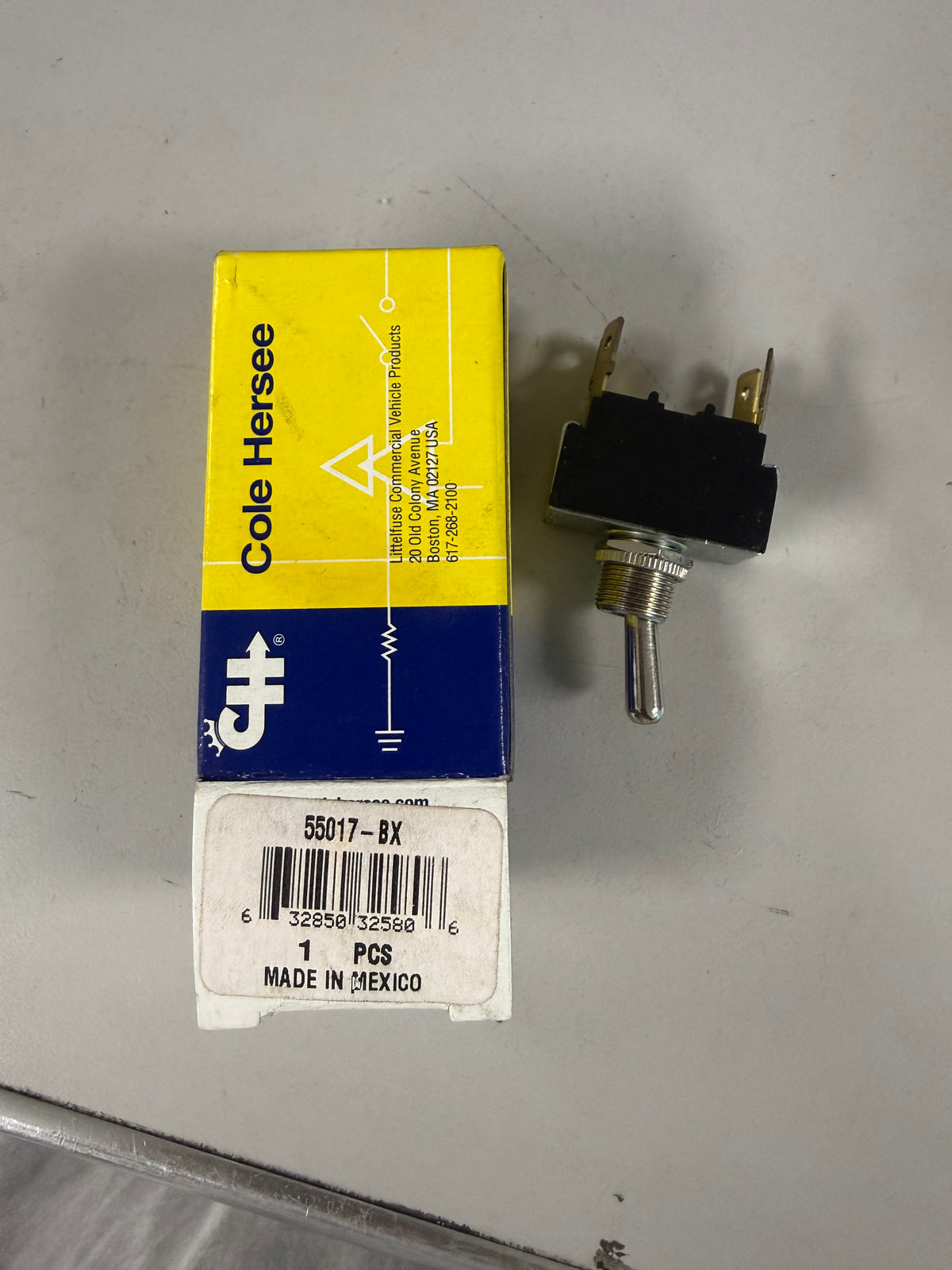 Cole Hersee 55017-BX  standard heavy-duty Double-Pole, Single-Throw (DPST) Toggle Switch