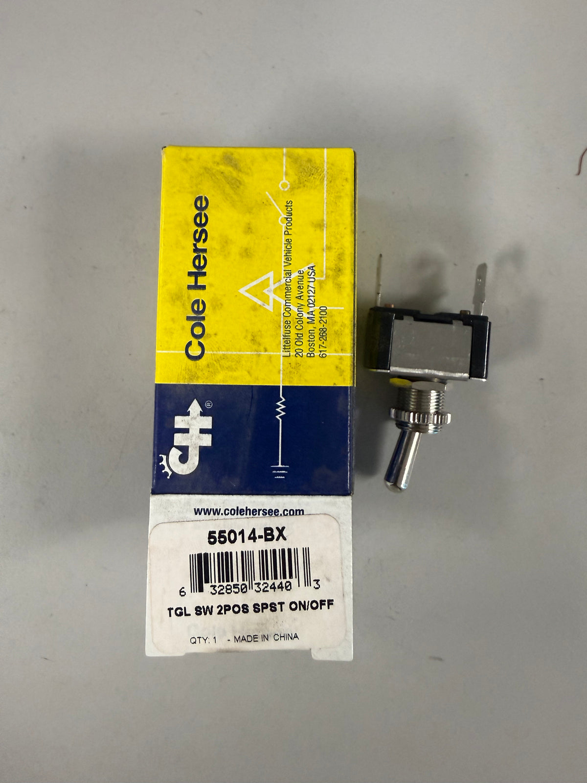 Cole Hersee 55014-BX heavy-duty Single-Pole, Single-Throw (SPST) Toggle Switch