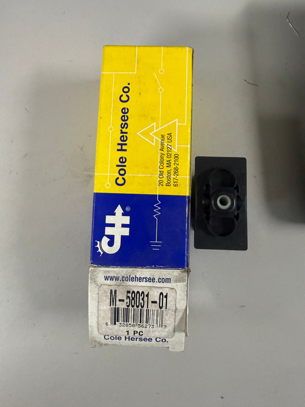 Cole Hersee M-58031-01 marine-grade, heavy-duty Single-Pole, Single-Throw (SPST) Sealed Rocker Switch
