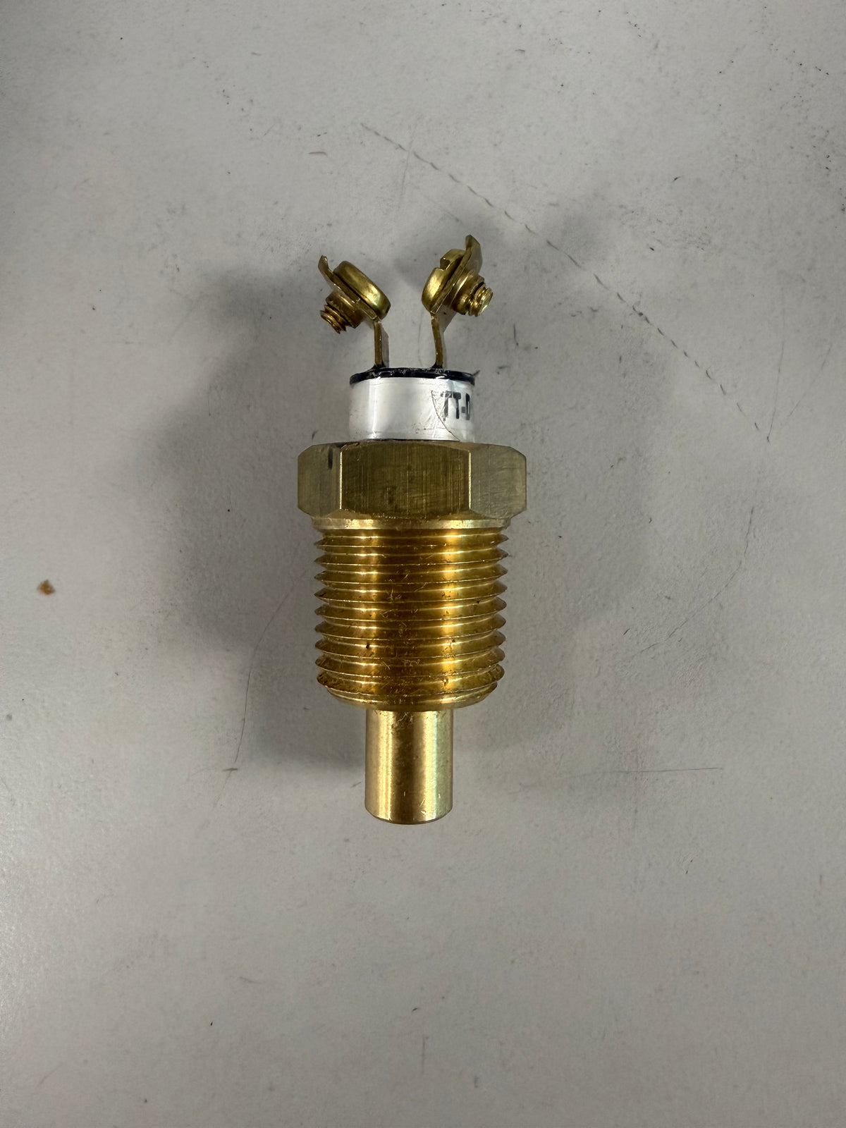 Nason TT-D1A-210R is a bimetal immersion temperature switch from the Nason TT Series