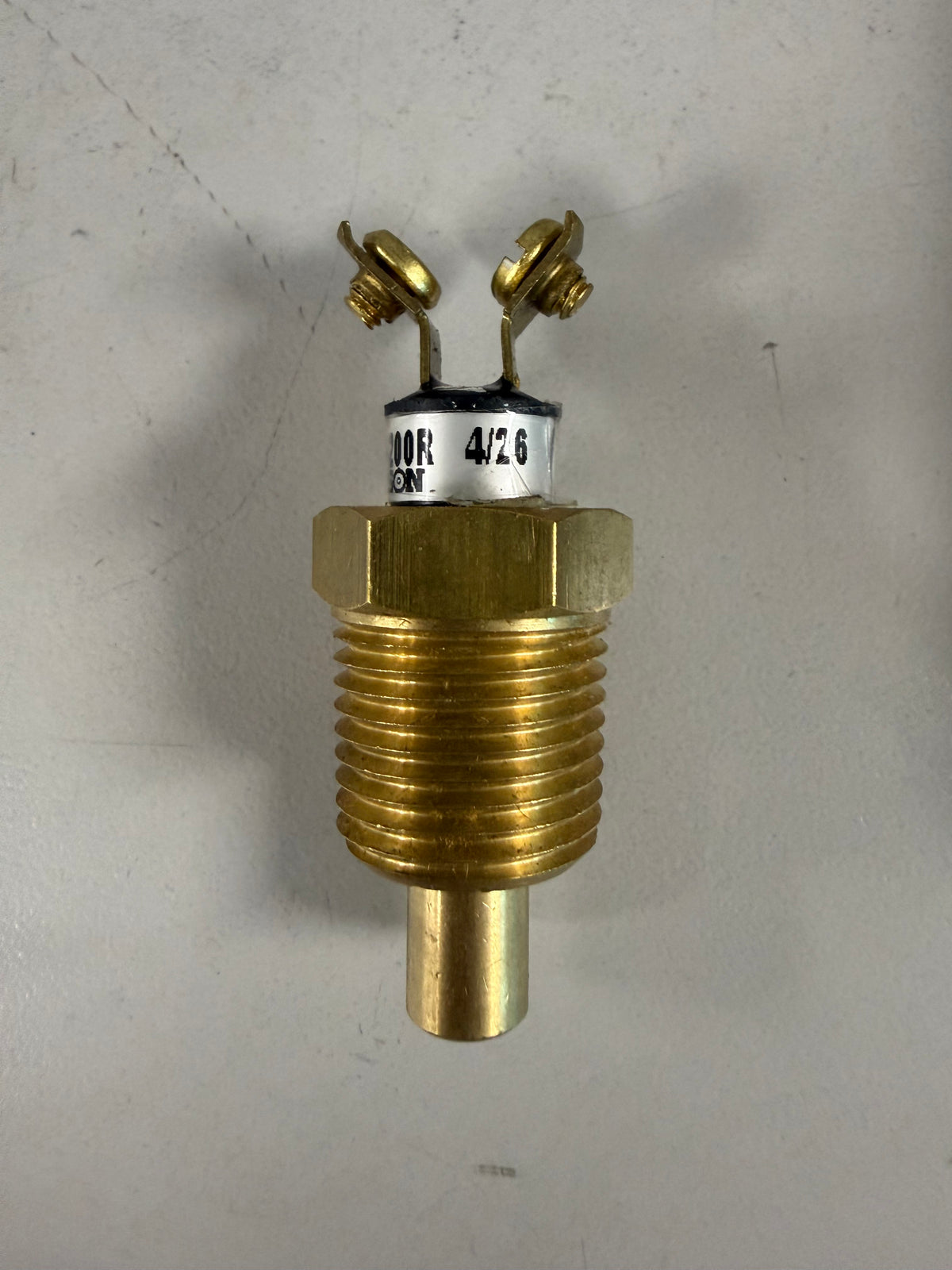 Nason TT-D1B-200R is a bimetal immersion temperature switch