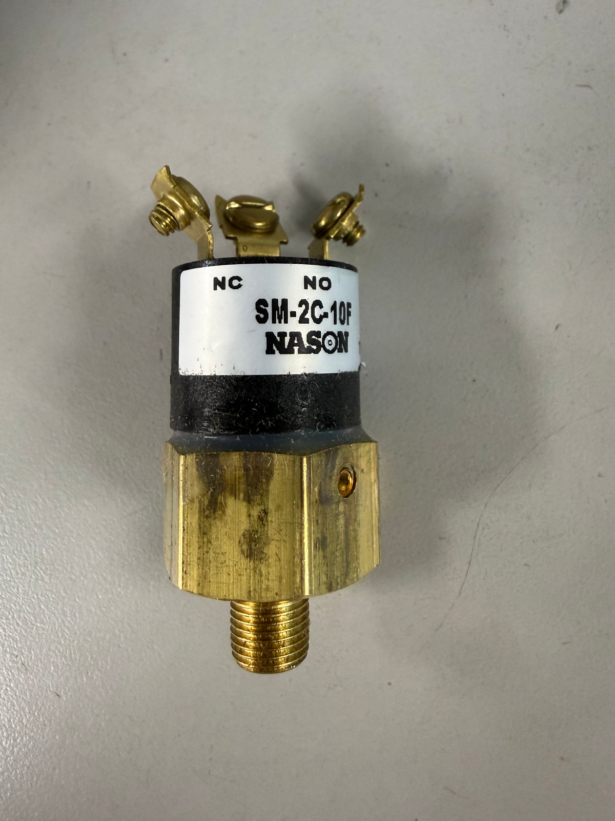 Nason SM-2C-10F is a factory-preset, low-pressure snap-action switch