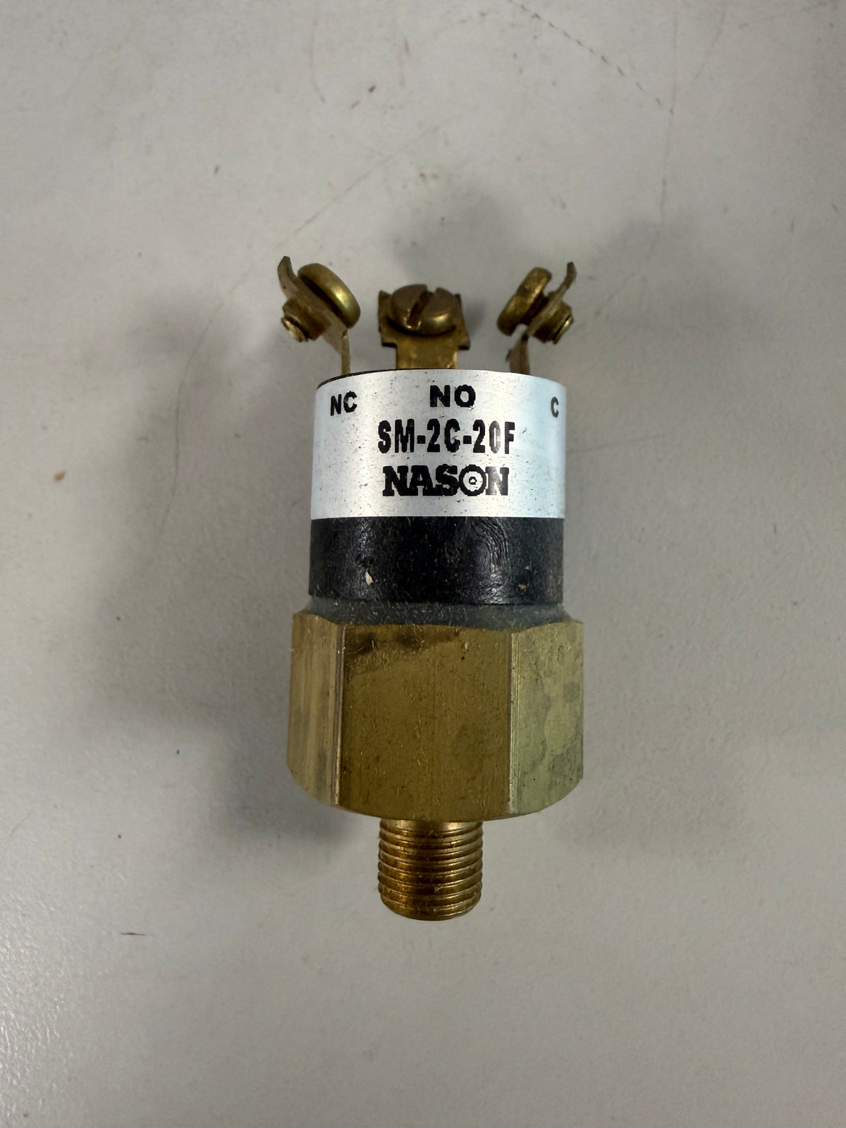 Nason SM-2C-20F is a factory-preset, low-pressure switch designed for reliable pneumatic and hydraulic systems