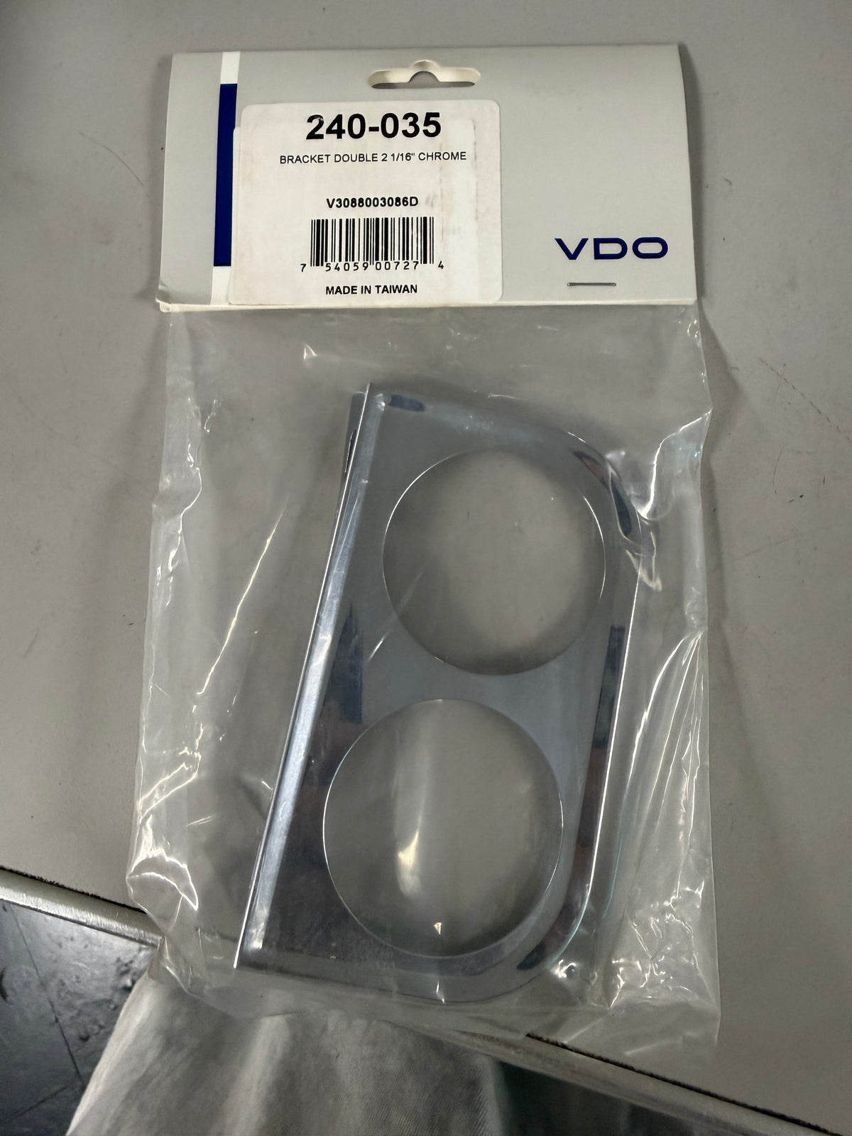VDO  Two-Hole Under-Dash Gauge Mounting Bracket in Chrome #240-035